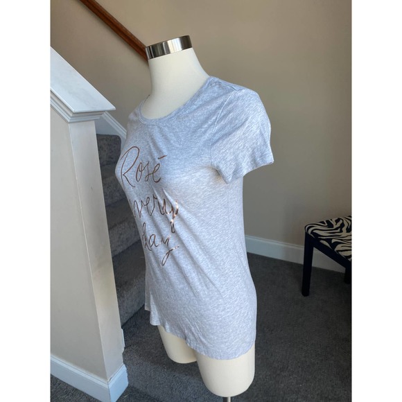 Gap gray Favorite tee "Rose everyday," size small - Picture 6 of 8